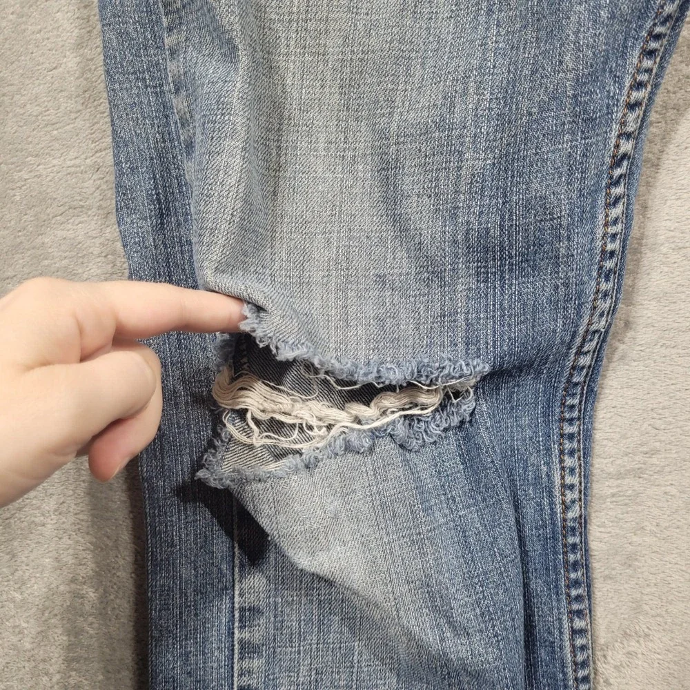 Levi's Jeans Mens 31x32 Blue 505 Straight Fit Distressed Frayed Denim Pants Y2K